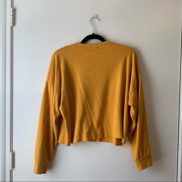 Mustard yellow comfy cropped sweatshirt - Picture 2 of 2